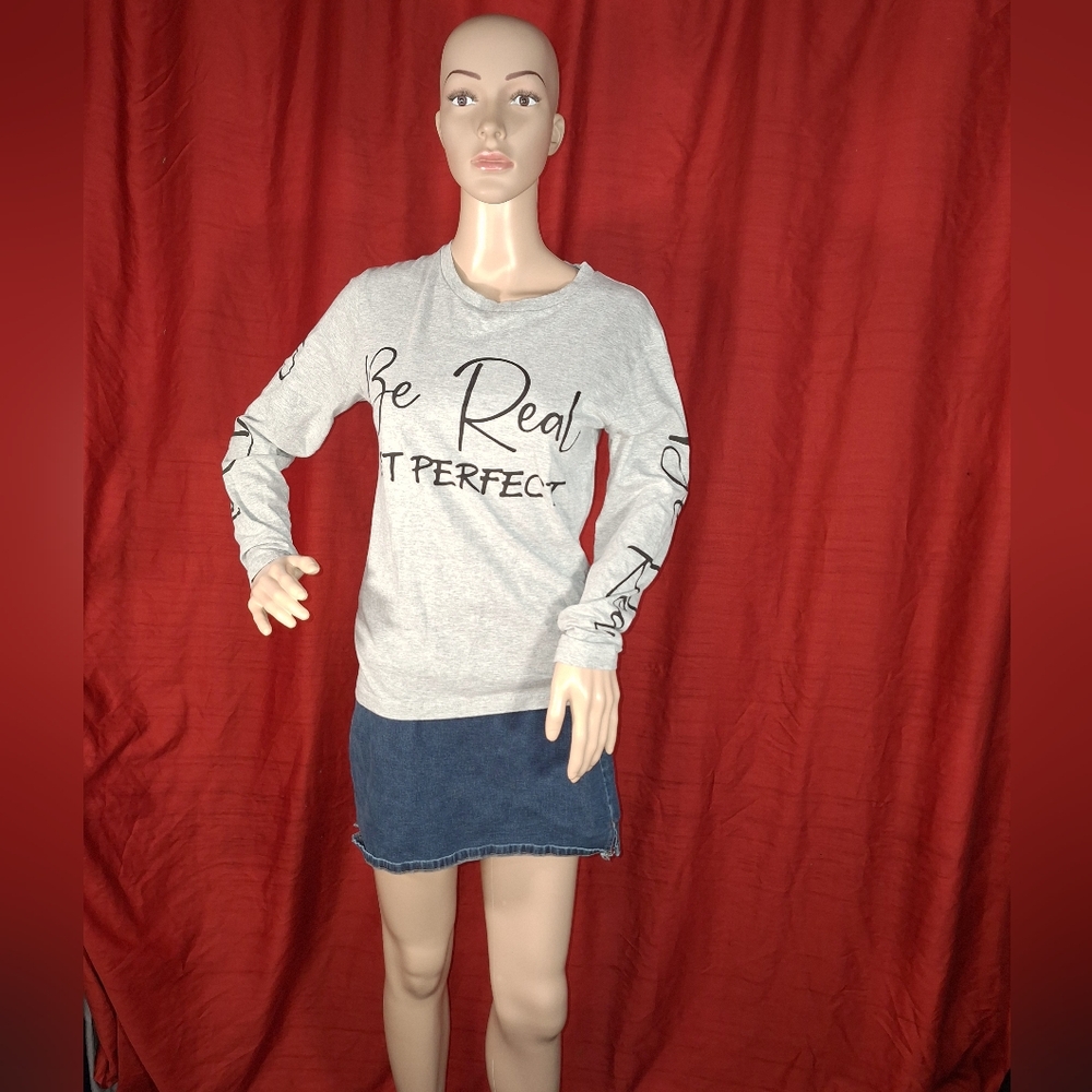 On Fire Gray Long Sleeve Tee/ Juniors Medium /